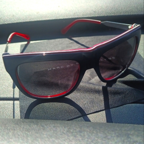 Marc By Marc Jacobs Red White Blue Sunglasses Small Unisex No Case main image 8